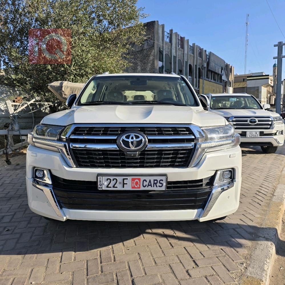 تويوتا لاندكروزر